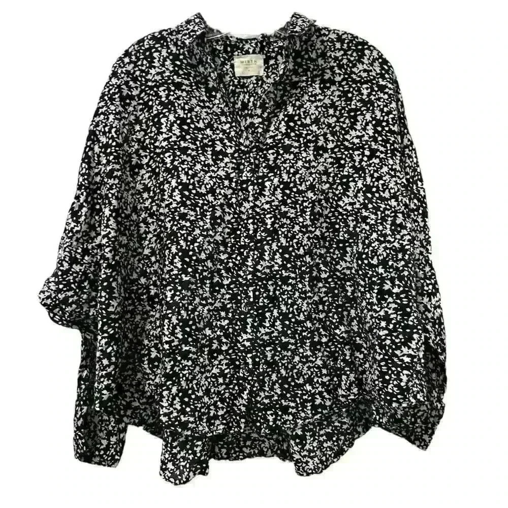 Mirth Handmade Edition Button Up Blouse size M - Picture 5 of 8